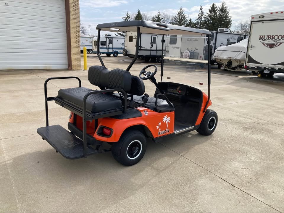 2000 Golf Cart club car - Image 5