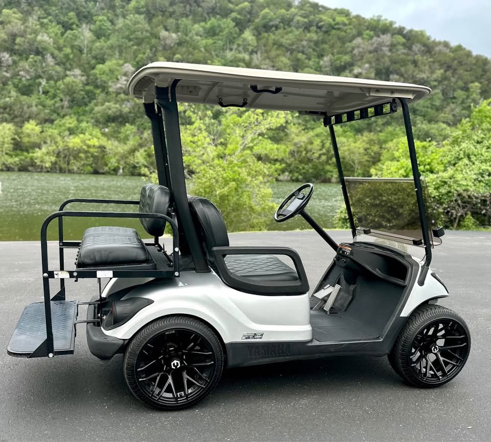 2014 YAMAHA DRIVE GAS ( EFI ) golf cart - Image 4