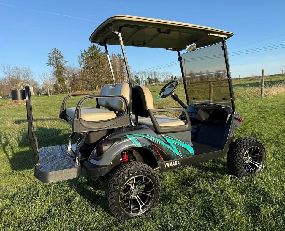 2021 Yamaha drive 2 lifted gas golf cart - Image 4