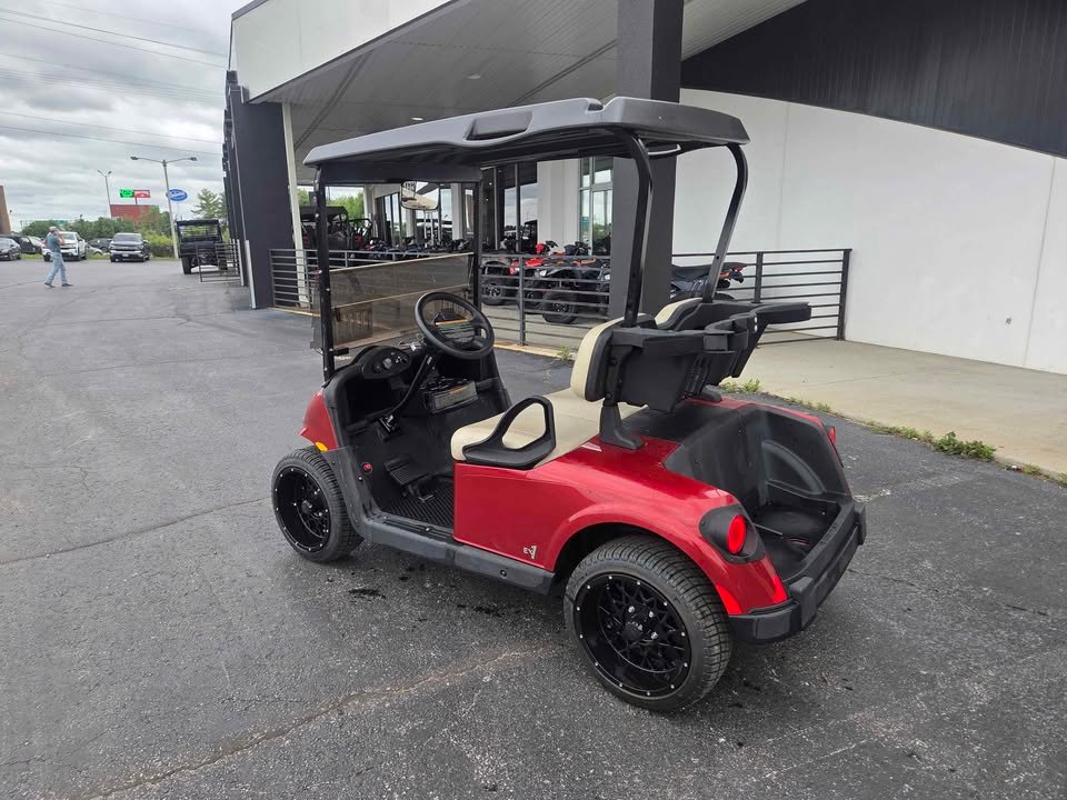 2022 E-Z-GO gas golf cart efi - Image 4