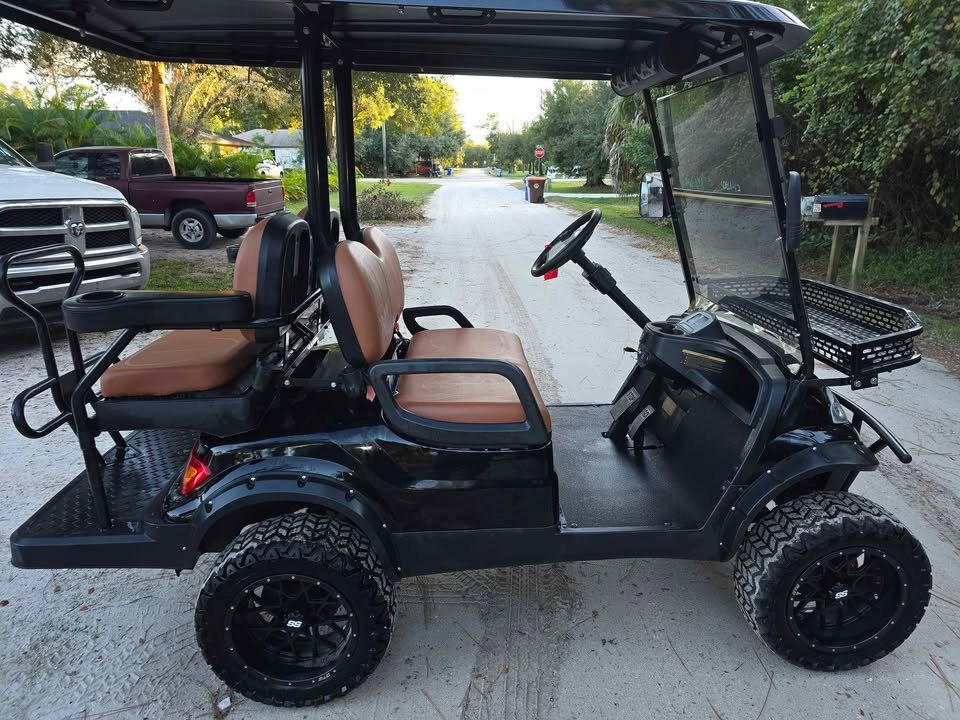 2023 Advanced EV LT-A627 Golf Cart