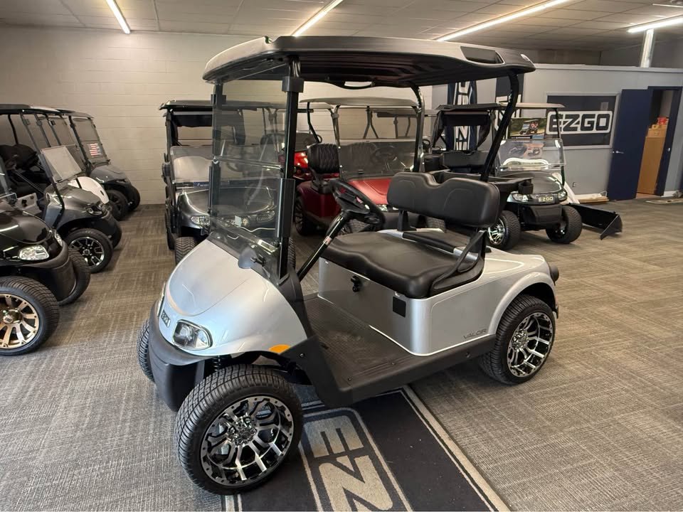 2023 EZGO rxv