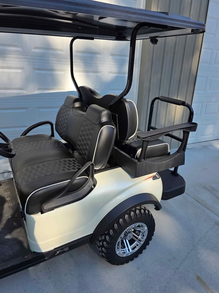 2025 MadJax X-Series X4 Lifted Eco Battery - 12 Year Warranty AC Drive Motor/ 25Mph - Image 5