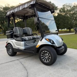 Gas efi Yamaha quiet road ready golf cart mint condition