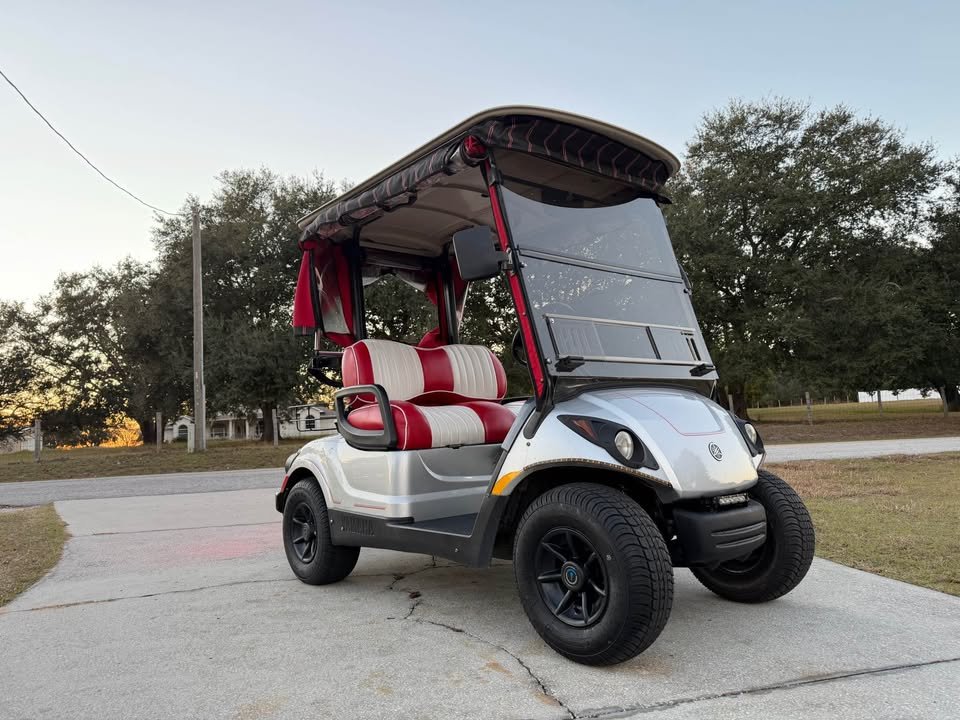 Yahama golf cart high speed street ready excellent condition